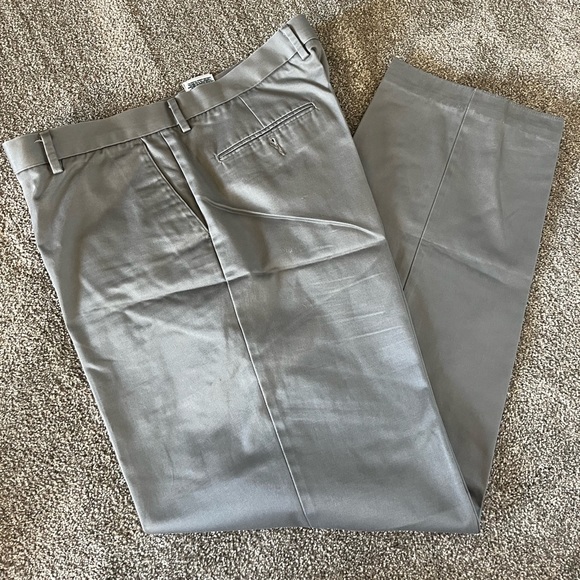 Dockers Classic Fit Gray Pants 38x34 - Picture 2 of 3